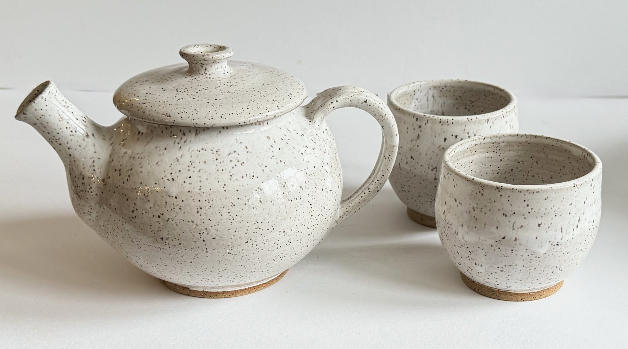 White Teaset - 2 Cups