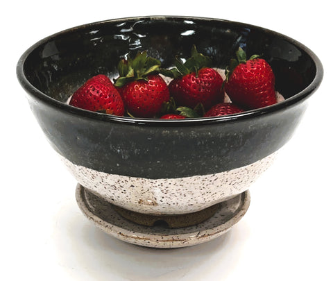 Berry Colander - Black & White
